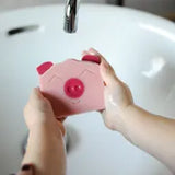 My Happy Pig -Sapone artigianale per bambini al dolce profumo di frutta 100 ± 5 g Almara Soap
